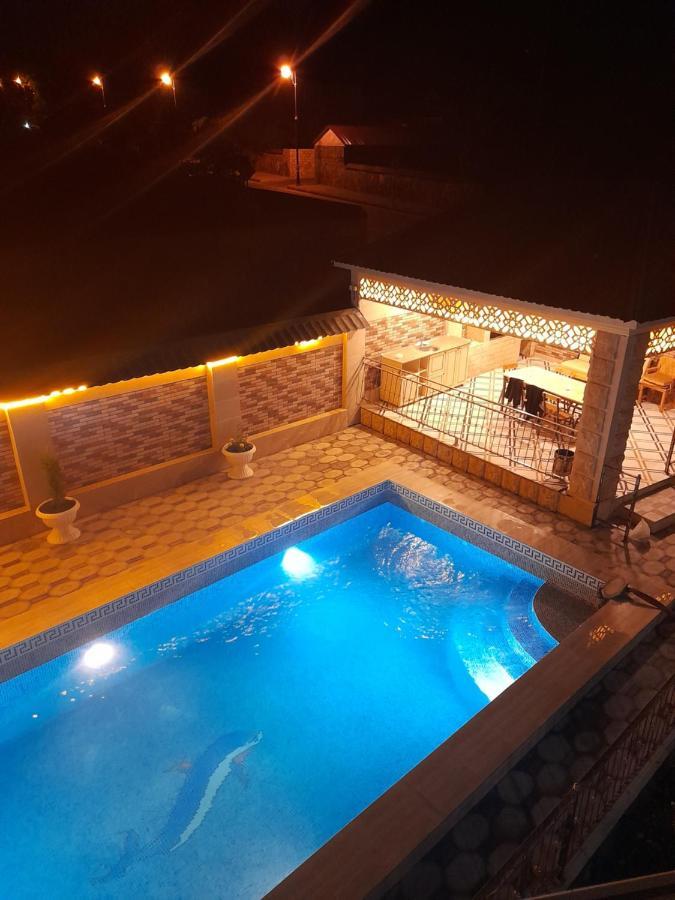 Raffles With Pool غابالا
